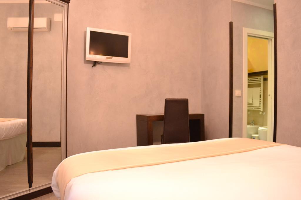 Tiburtina House Hotell Rom Exteriör bild