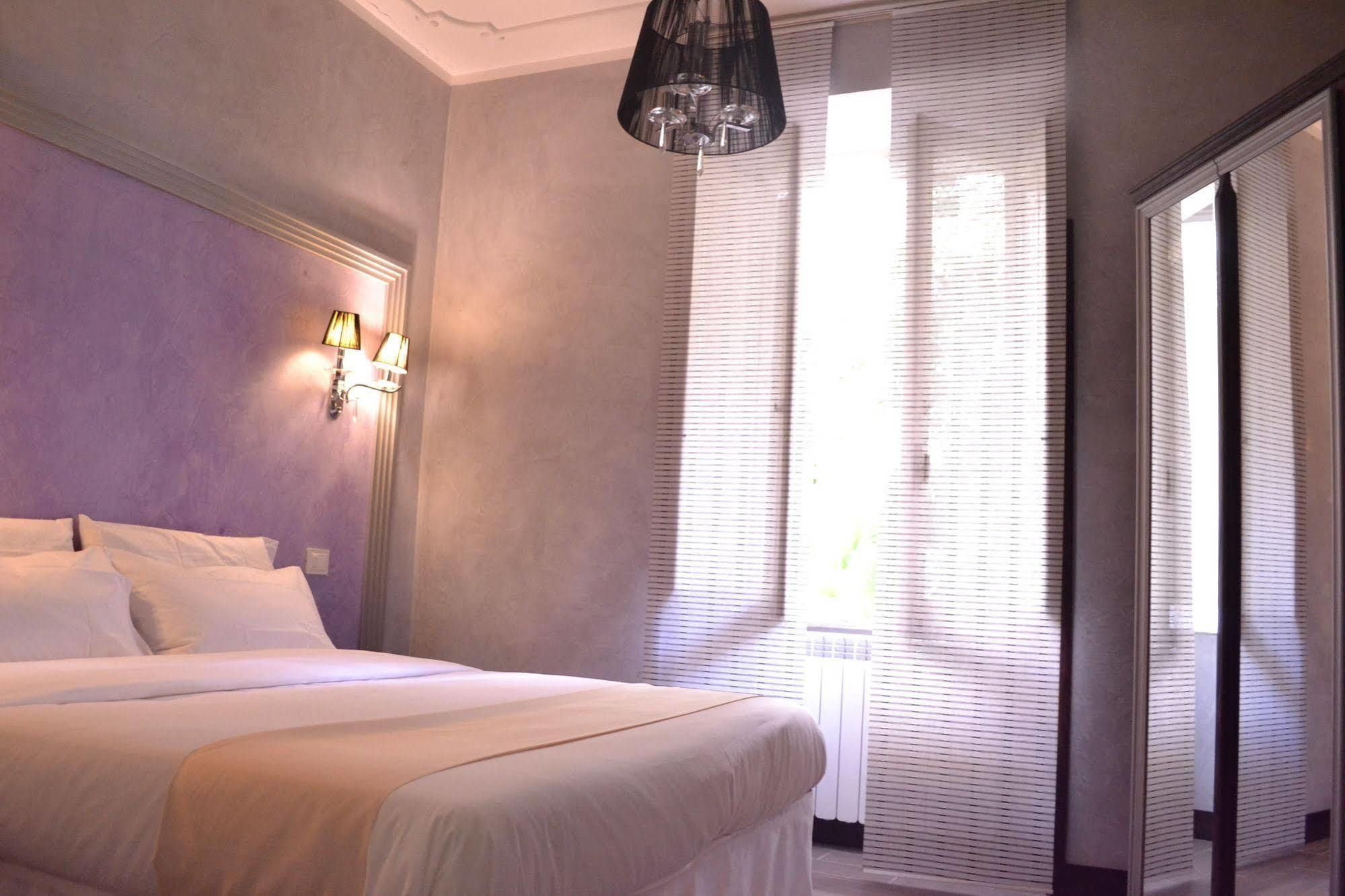 Tiburtina House Hotell Rom Exteriör bild