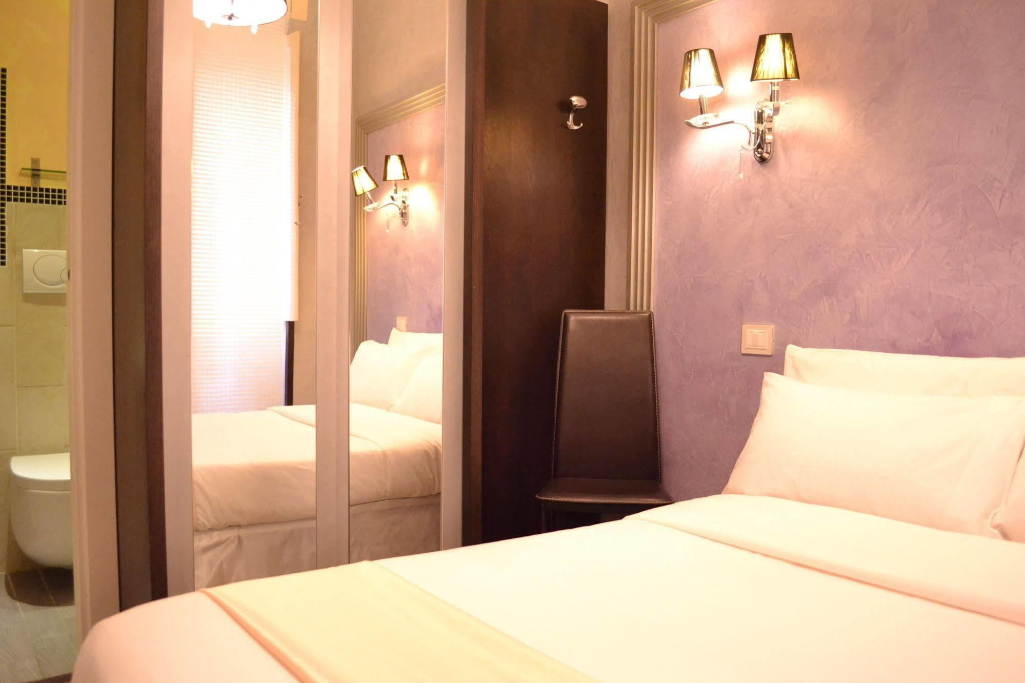 Tiburtina House Hotell Rom Exteriör bild