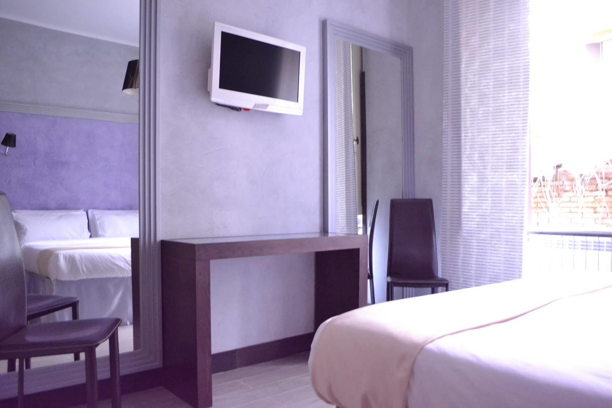 Tiburtina House Hotell Rom Exteriör bild
